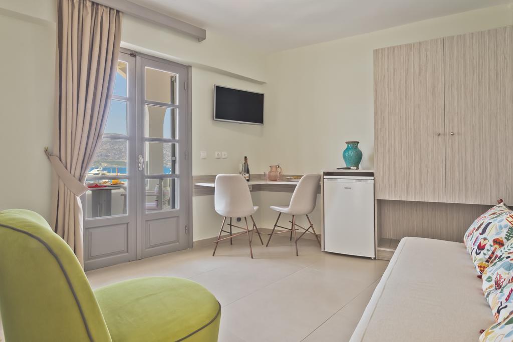 קרפאטוס Nereus Luxurious Suites מראה חיצוני תמונה